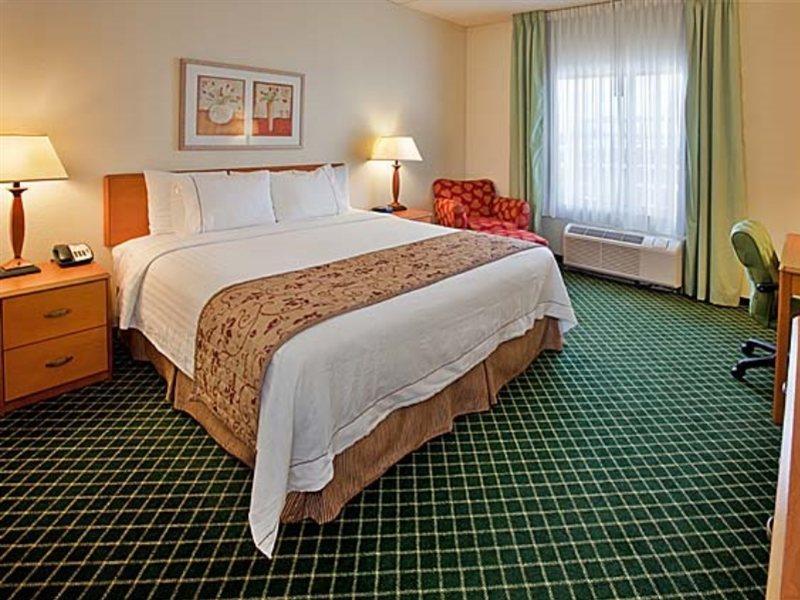 Fairfield Inn & Suites By Marriott San Antonio Airport/North Star Mall Exterior foto