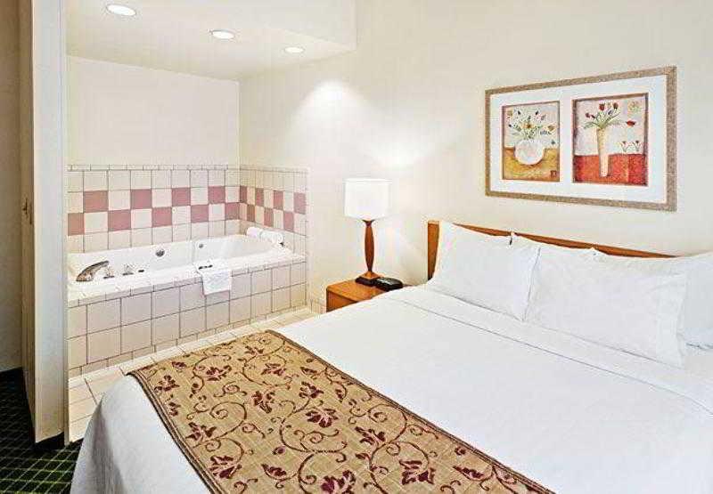 Fairfield Inn & Suites By Marriott San Antonio Airport/North Star Mall Habitación foto